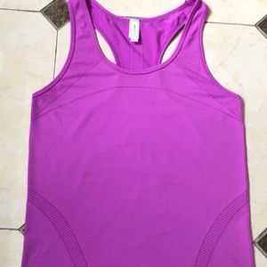 GapFit Workout Tank